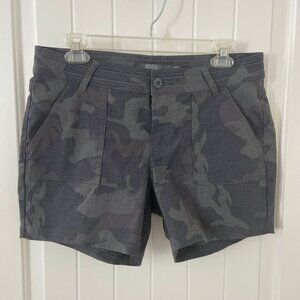 Prana Olivia Camo 5" Shorts Size 10